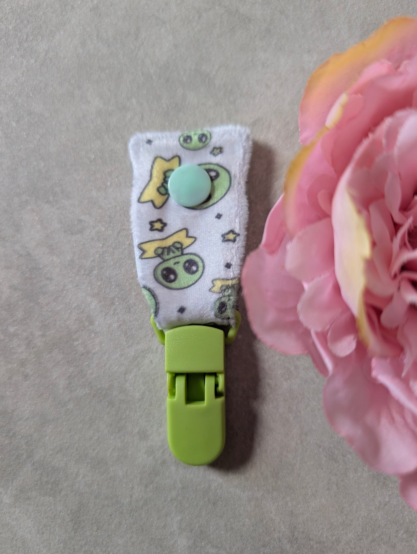 Cute Alien Tubie Clip