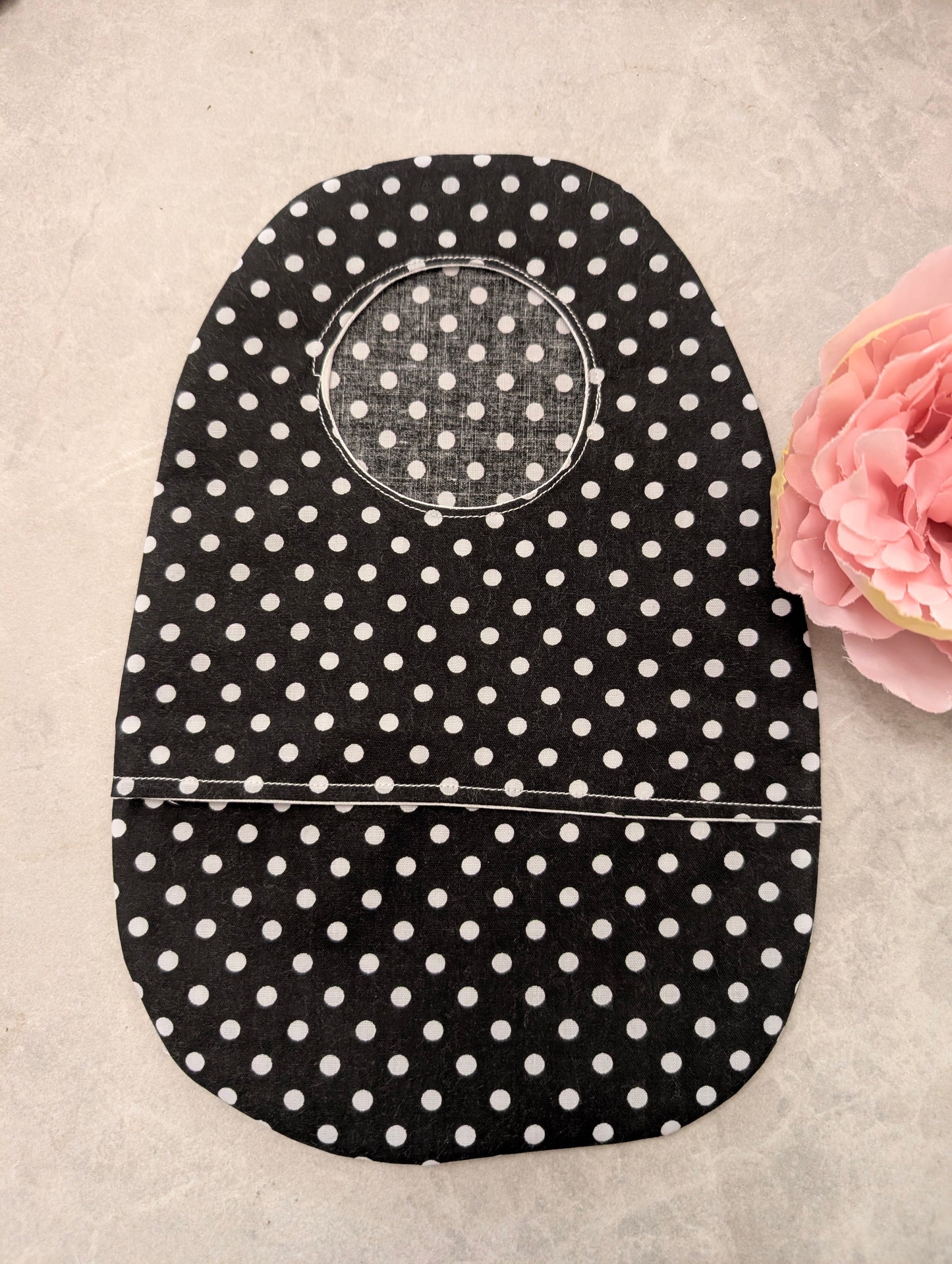 Black spot stoma bag cover