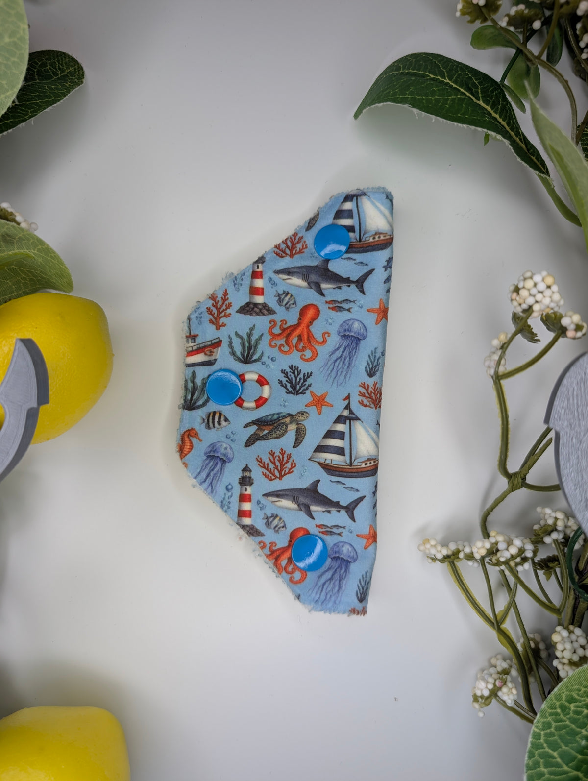 Sea life valve cover TOWEL LINED