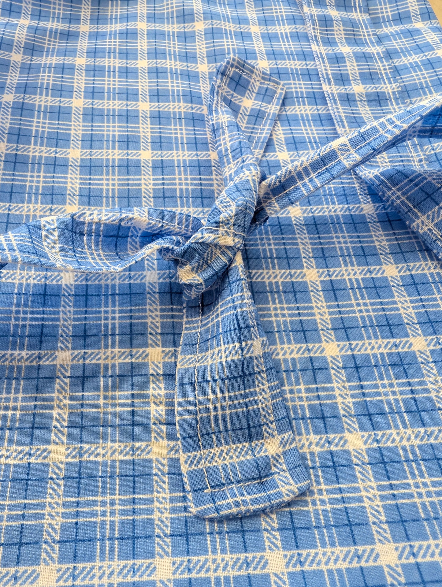 Blue and white check syringe driver bag