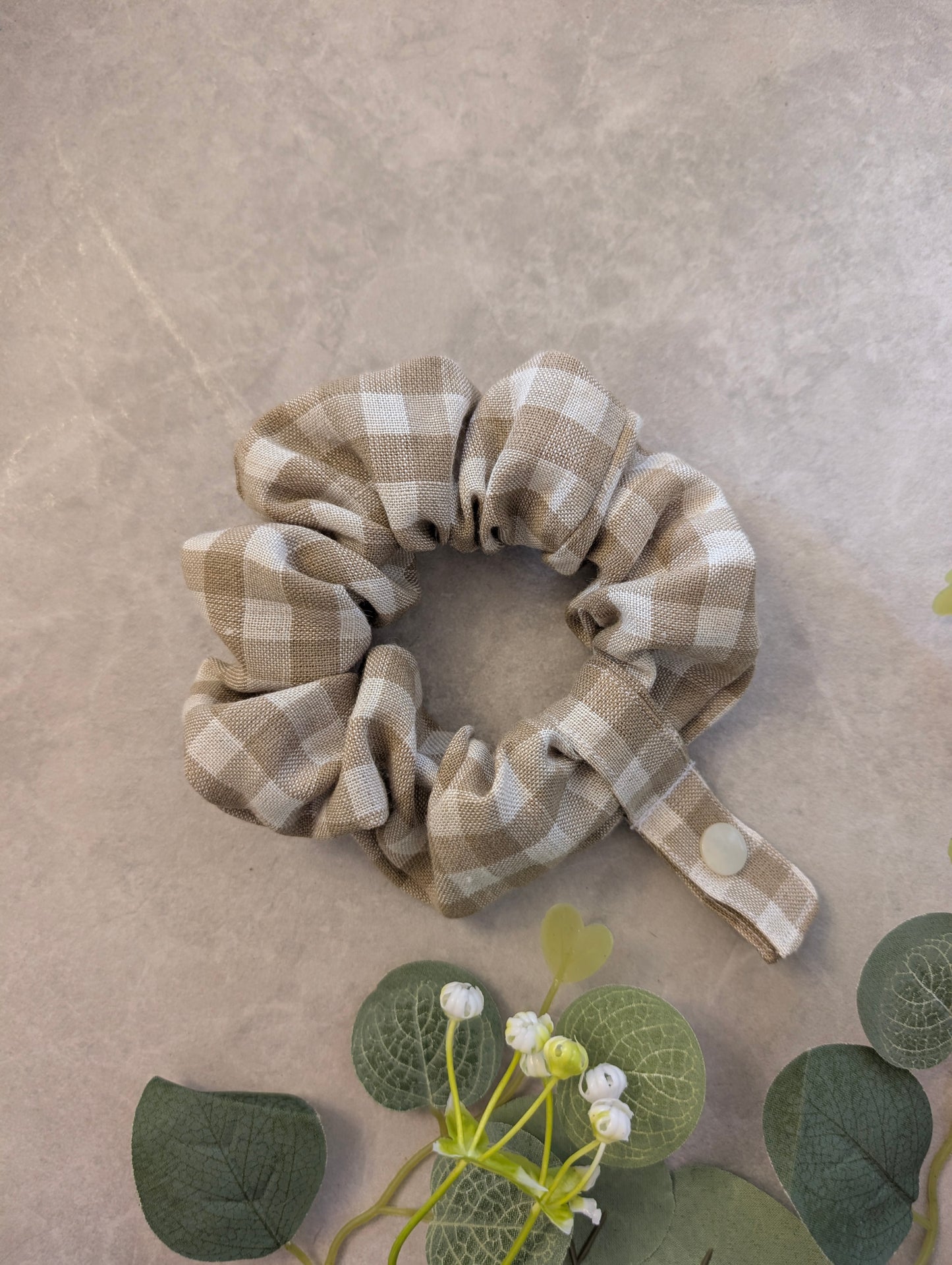 Beige check Tubie scrunchie