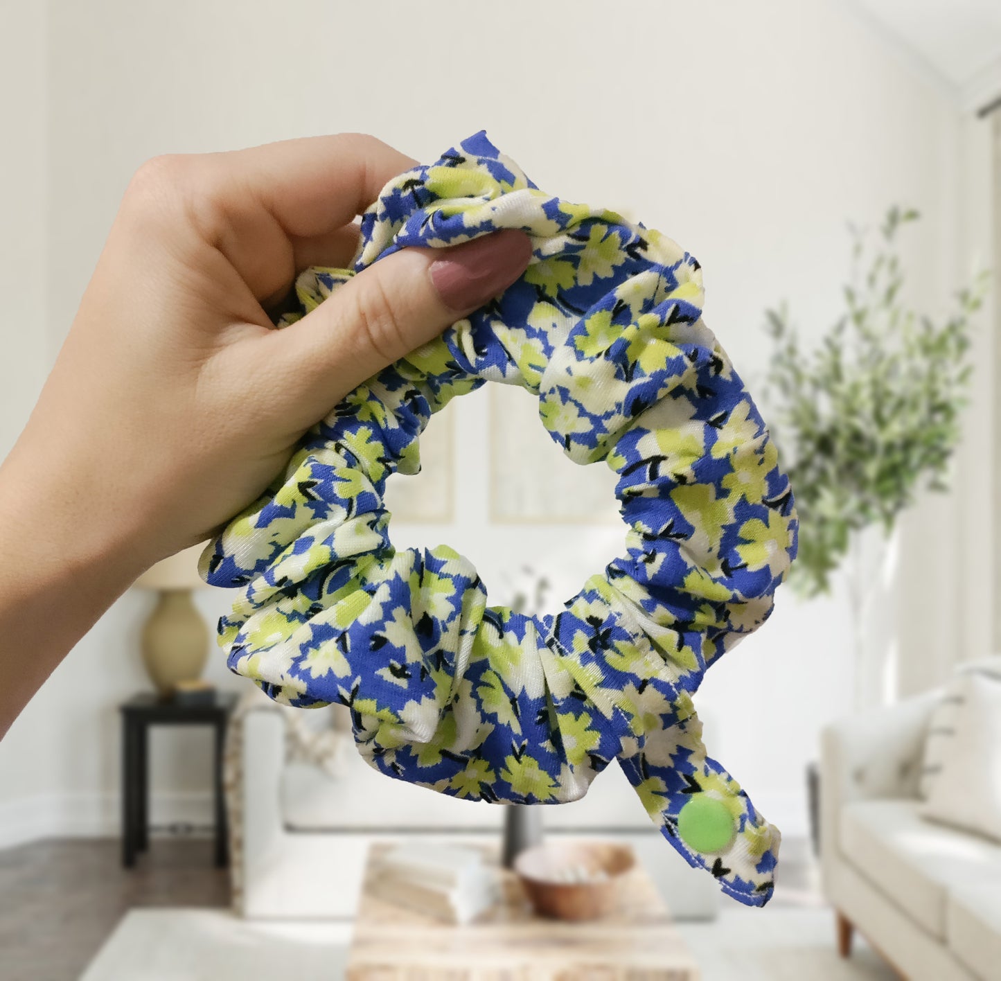 Fluorescent tubie scrunchie