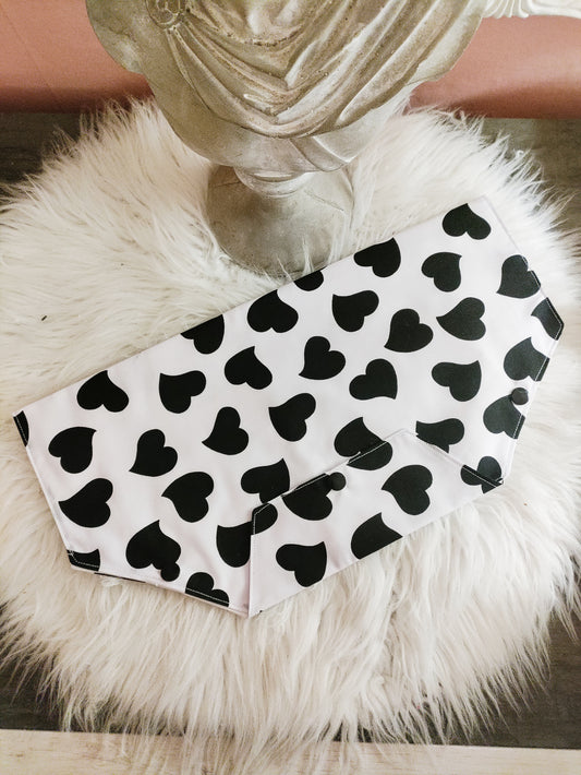 Black and white hearts catheter belly bag