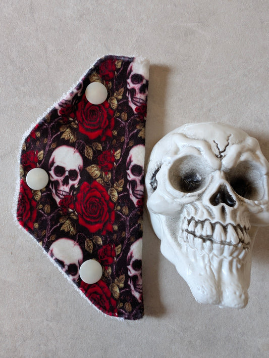 Skulls and Roses valve cover TOWEL LINED