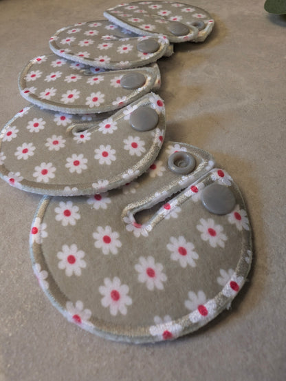 Sage Daisy Tubie pads