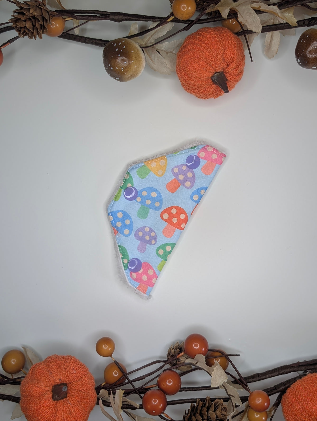 Coloured mushrooms valve cover TOWEL LINED