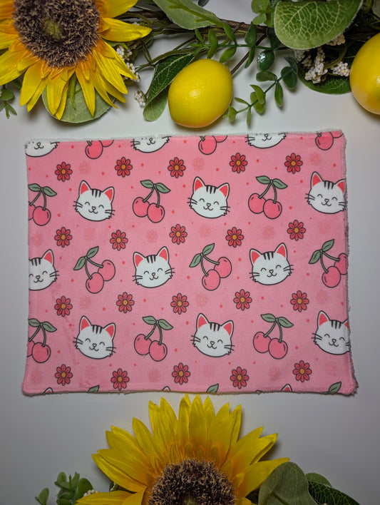 Cherries and cats Med mat