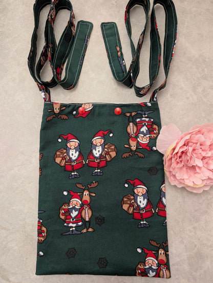 Santa reindeer syringe driver bag