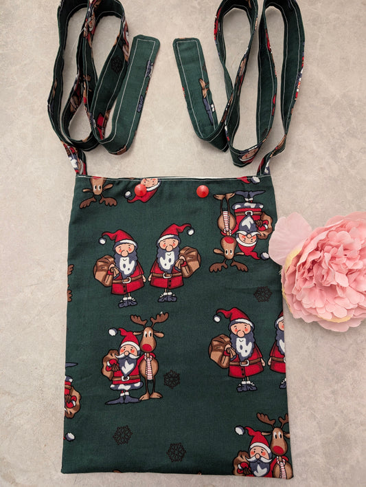 Santa reindeer syringe driver bag