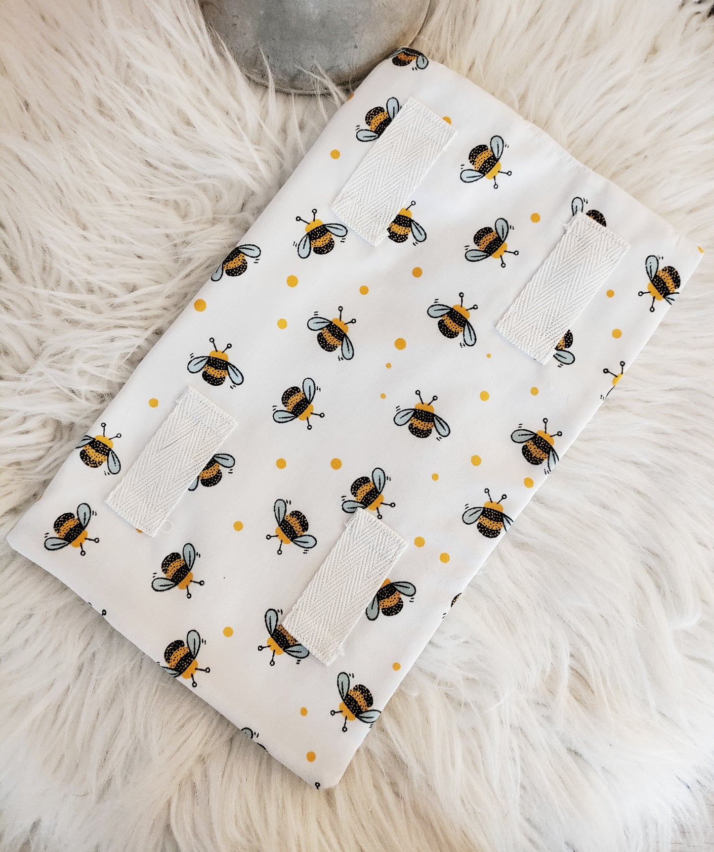 White bee leg Bag Cover